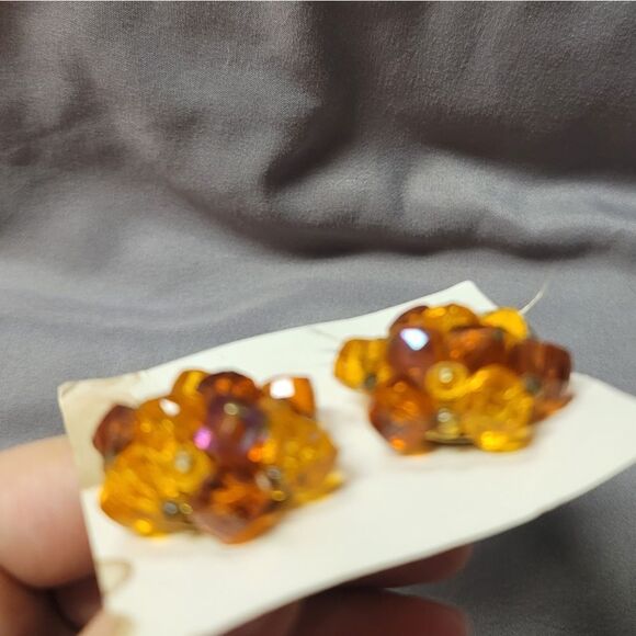 Vintage 1950's Amber beaded clip-on earrings from West Germany - Picture 2 of 11
